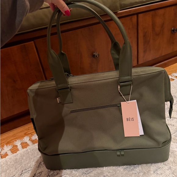 NWT award winning BEIS Weekender in Olive - Picture 6 of 10